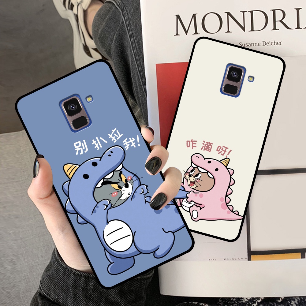 Ốp lưng Samsung A5 2018 / A8 2018 / A8 Plus / A8+ in hình cặp đôi doremon, hổ, khủng long dễ thương