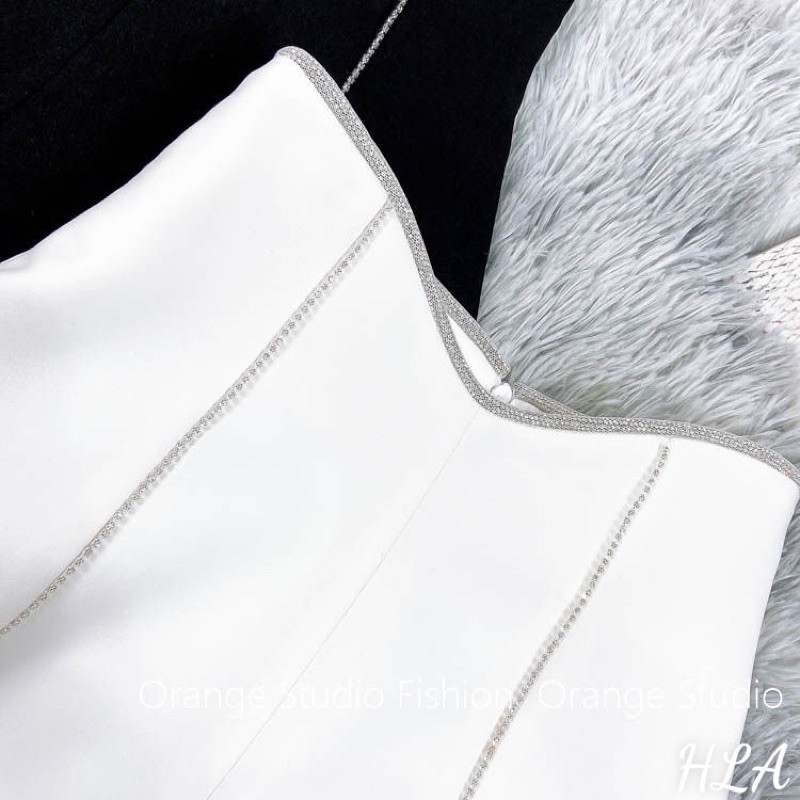 quần short cap cao viền đá