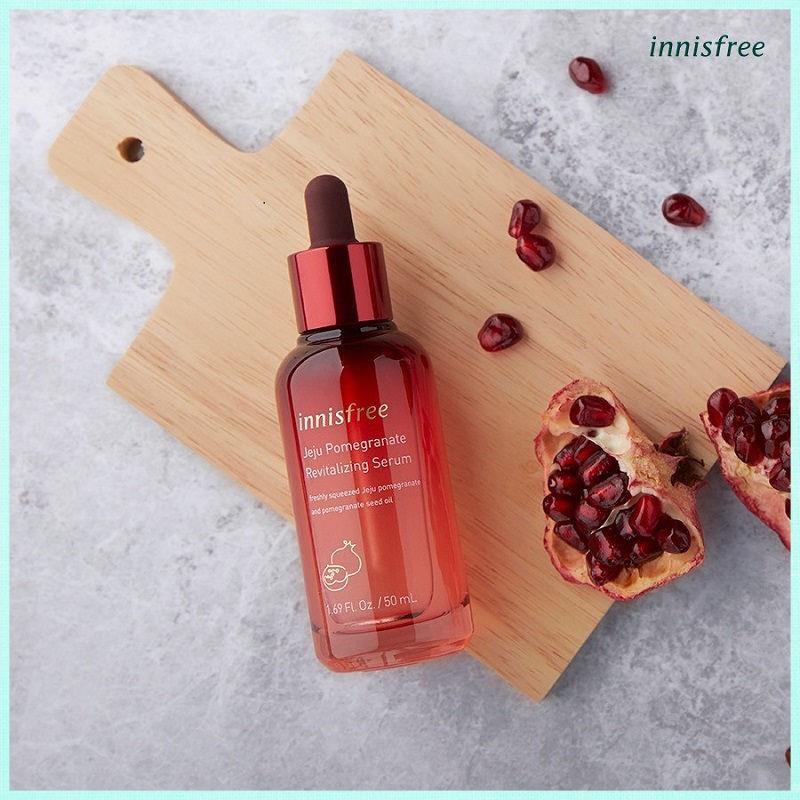Tinh Chất Làm Sáng Da, Ngăn Chặn Lão Hóa Chiết Xuất Từ Lựu Đỏ Innisfree Jeju Pomegranate Revitalizing Serum 50ml