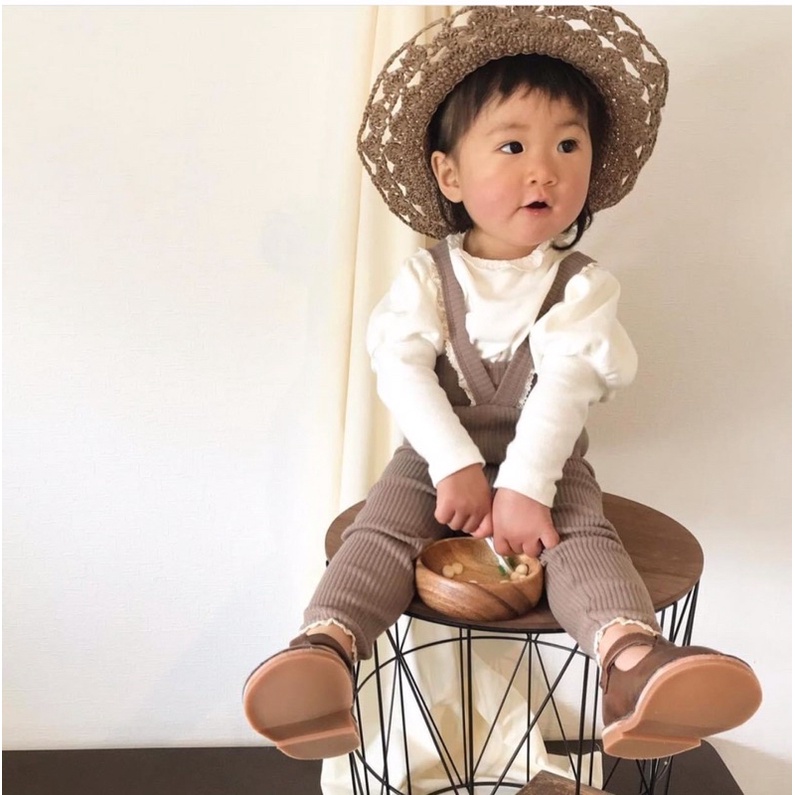 Quần yếm peekaboo made Korea