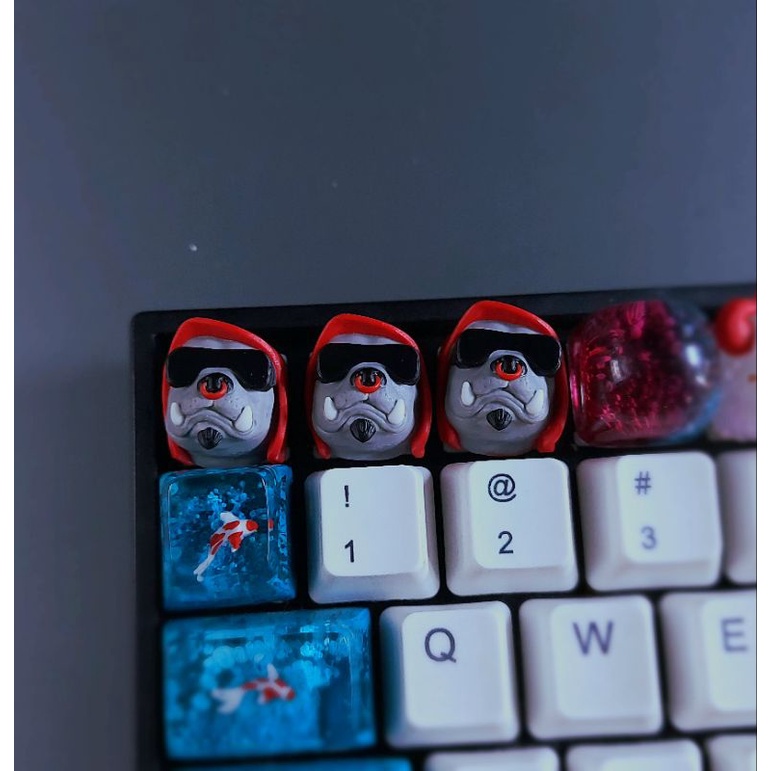 Keycap resin G-bull tone đỏ xám trang trí bàn phím cơ gaming