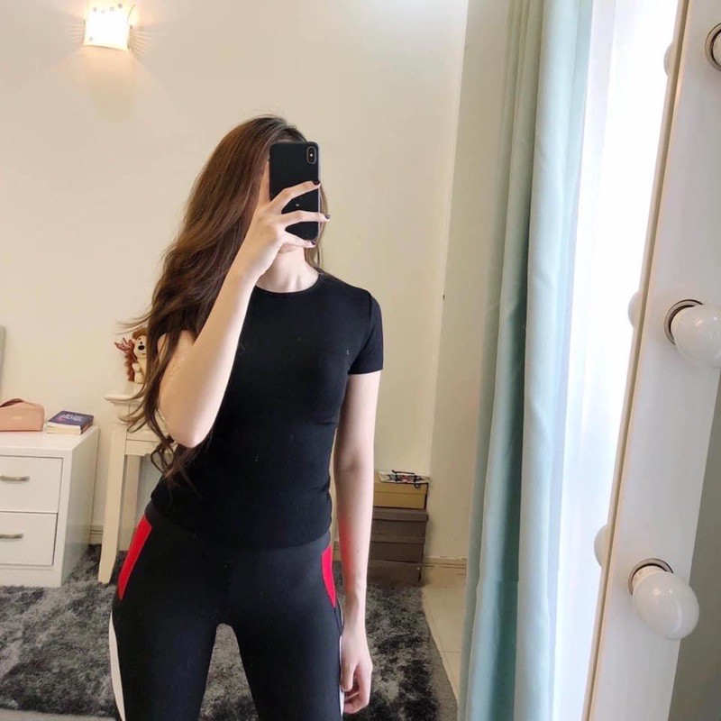 Áo thun body gân tay ngắn
