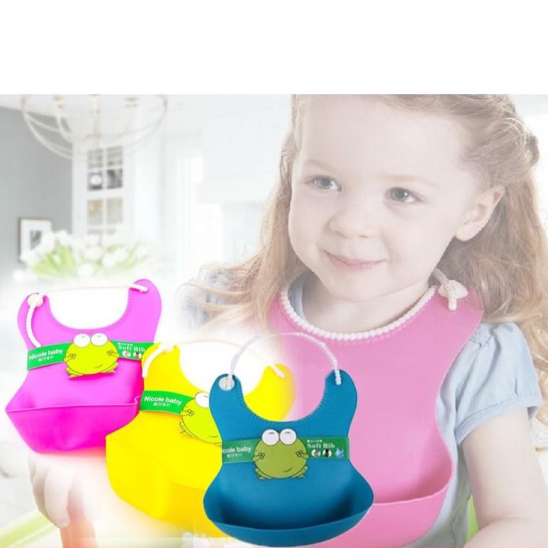Combo 5 Yếm Máng Ăn Dặm Silicon cho bé