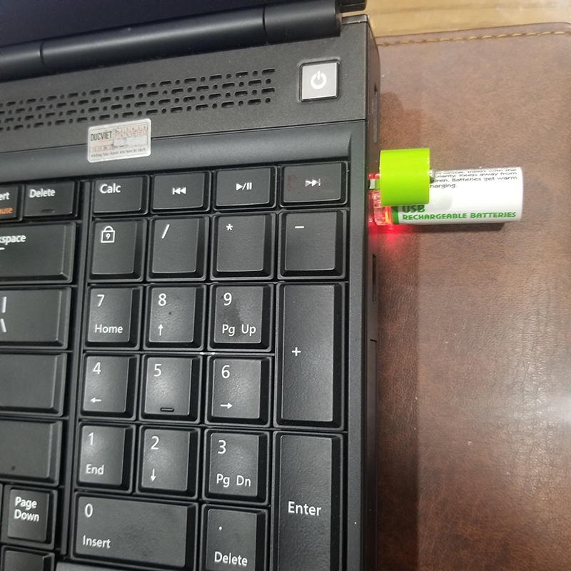 Pin sạc aa tự sạc qua cổng USB lắp chuột không dây đồ chơi trẻ em bảo vệ môi trường