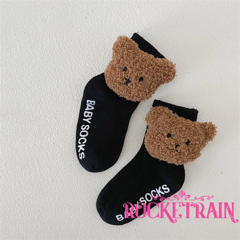 Đôi Vớ Nhẹ Mềm Chống Trượt In Hình Gấu Hoạt Hình Đáng Yêu Cho Bé