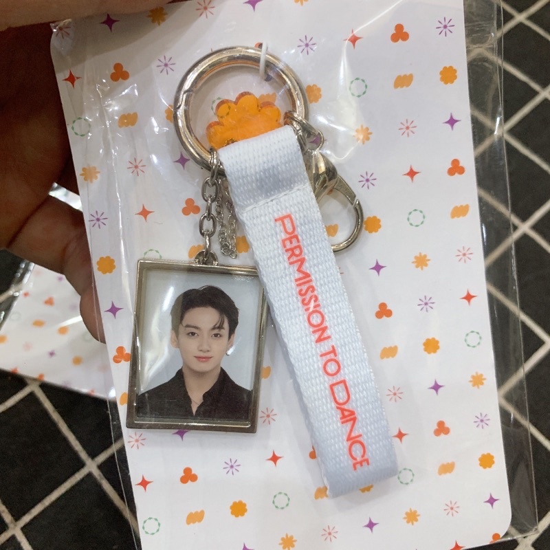 Keyring BTS Permission to dance hàng OFFICIAL