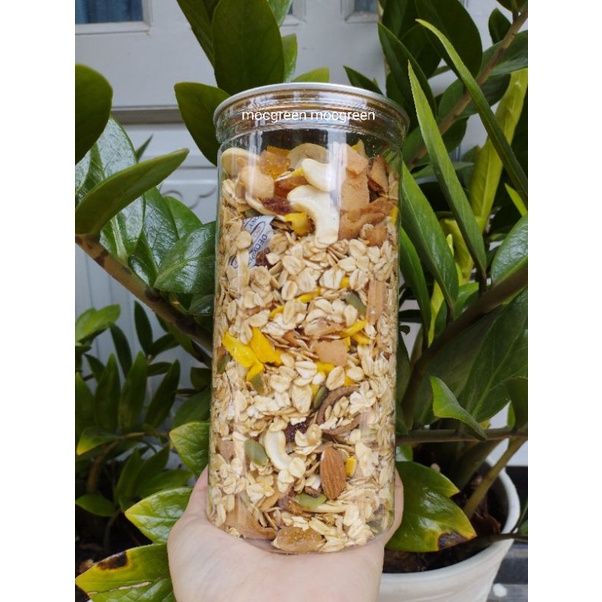 Granola Ăn Kiêng Nhiều Hạt 500g - Ngũ cốc Ăn Kiêng Không Đường _ Vị Truyền Thống (50% yến mạch)