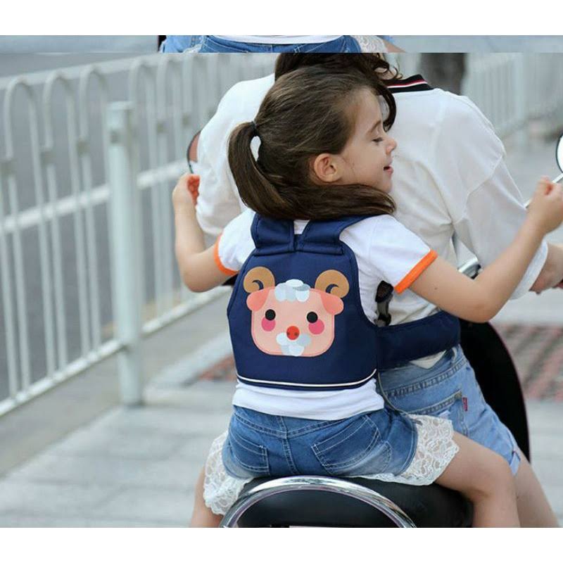 Đai xe máy cho bé Đai địu em bé đi xe máy Royal