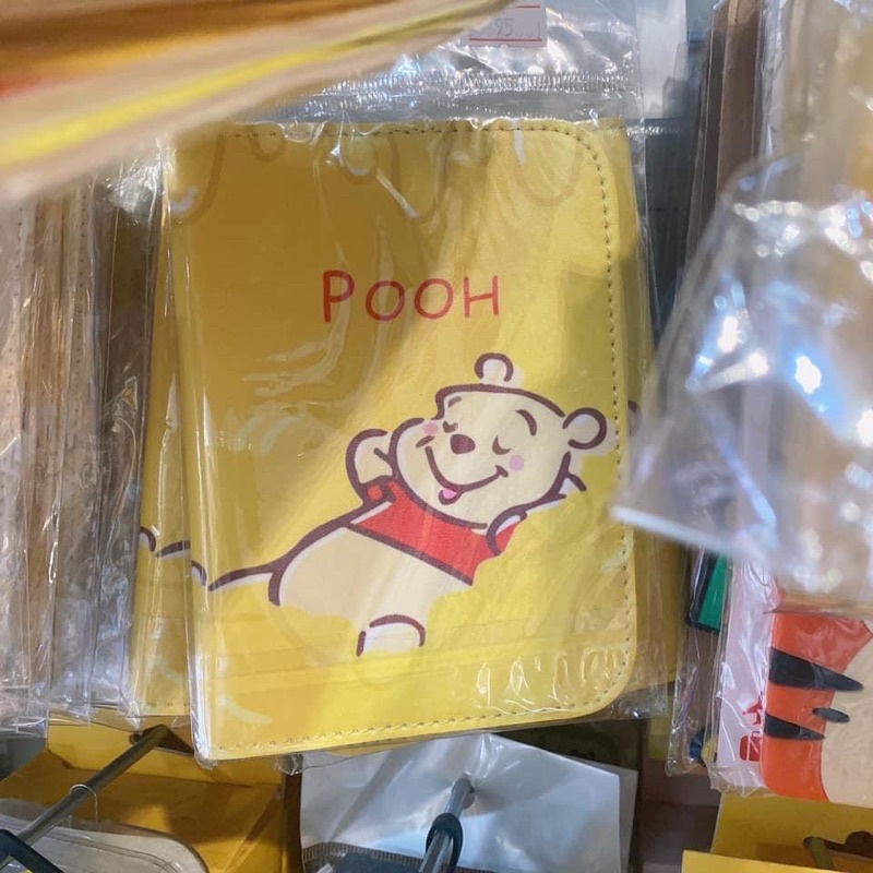 Ví bọc hộ chiếu gấu Pooh