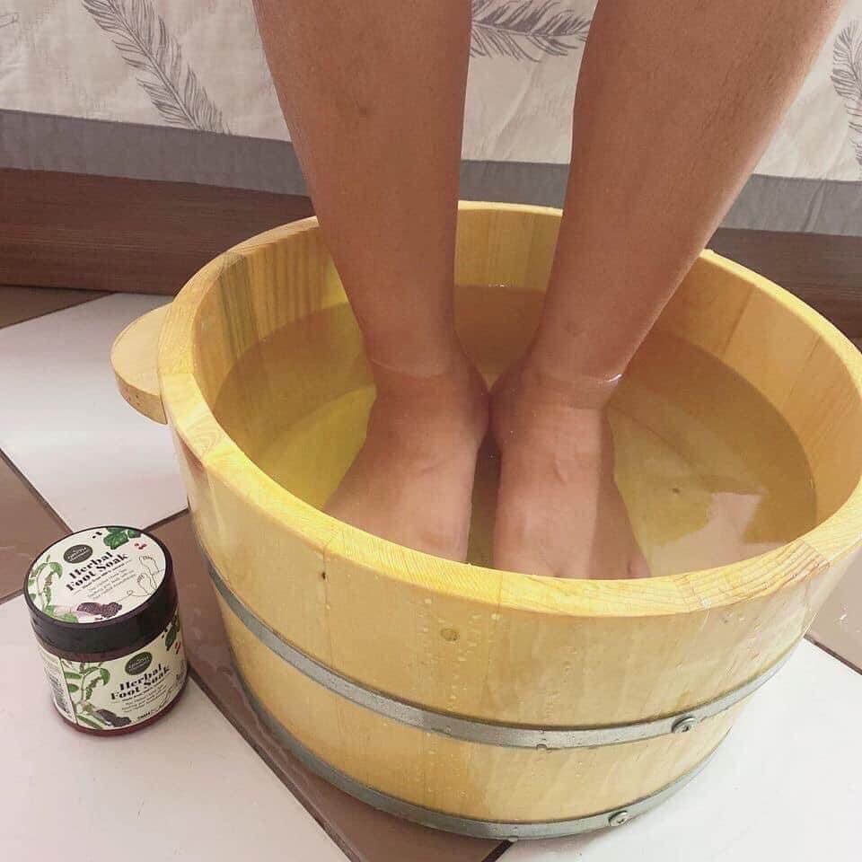 Muối Ngâm Chân Thảo Dược Thái Lan 280g - Phutawan Herbal Foot Soak