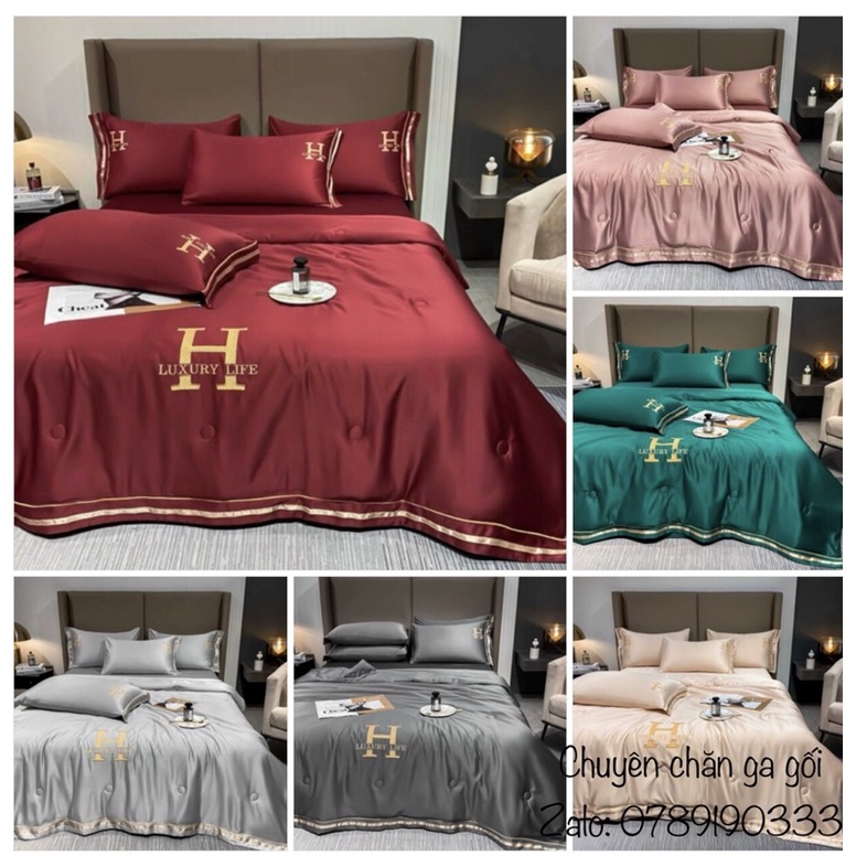 Sét 4 món chăn trần ga và 2 vỏ gối phi lụa thêu chữ H mềm mịn