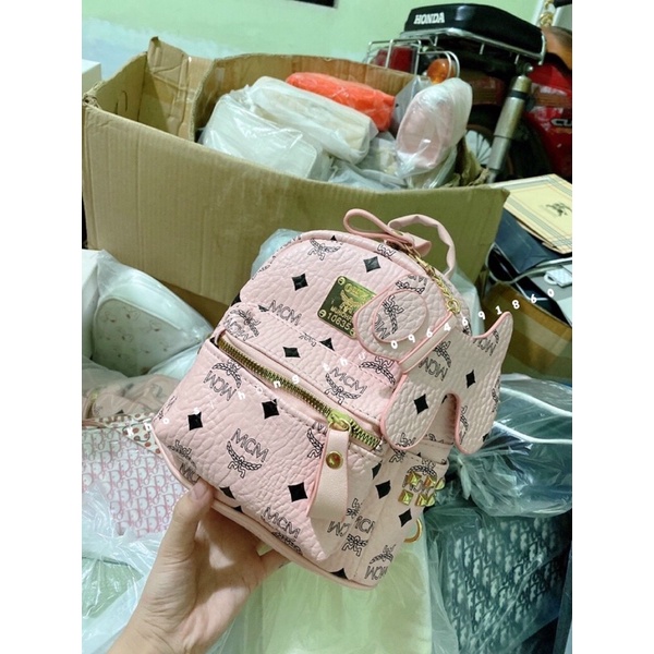 Balo thời trang mini in họa tiết chữ McM kèm móc khoá màu hồng qc❣️Freeship❣️