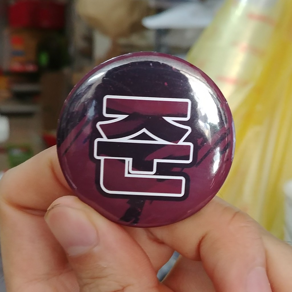 10- 20 Huy hiệu in theo yêu cầu