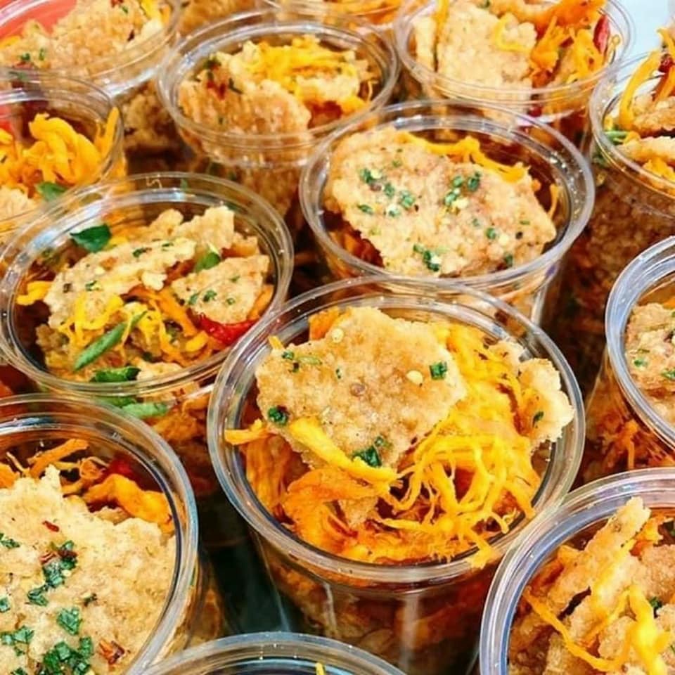 Cơm Cháy Chà Bông Giòn Rụm Vị Đậm Đà Từ Thịt Hũ 300g, Đồ Ăn Vặt Ngon Tiện Lợi