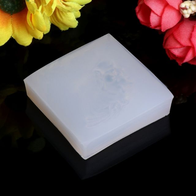 Khuôn silicone hình cánh quạt kiểu ngọc bội.