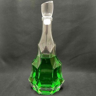 Chai thủy tinh đựng rượu cao cấp hình Cây Thông 500ml nắp thủy tinh đặc.
