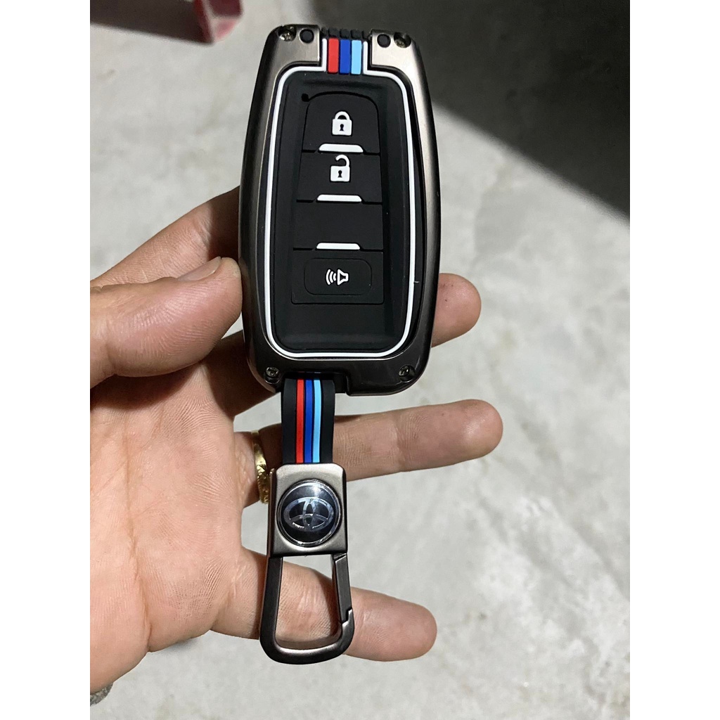 Ốp khoá hợp kim mẫu mới dành cho Toyota Corolla Cross , Toyota Camry