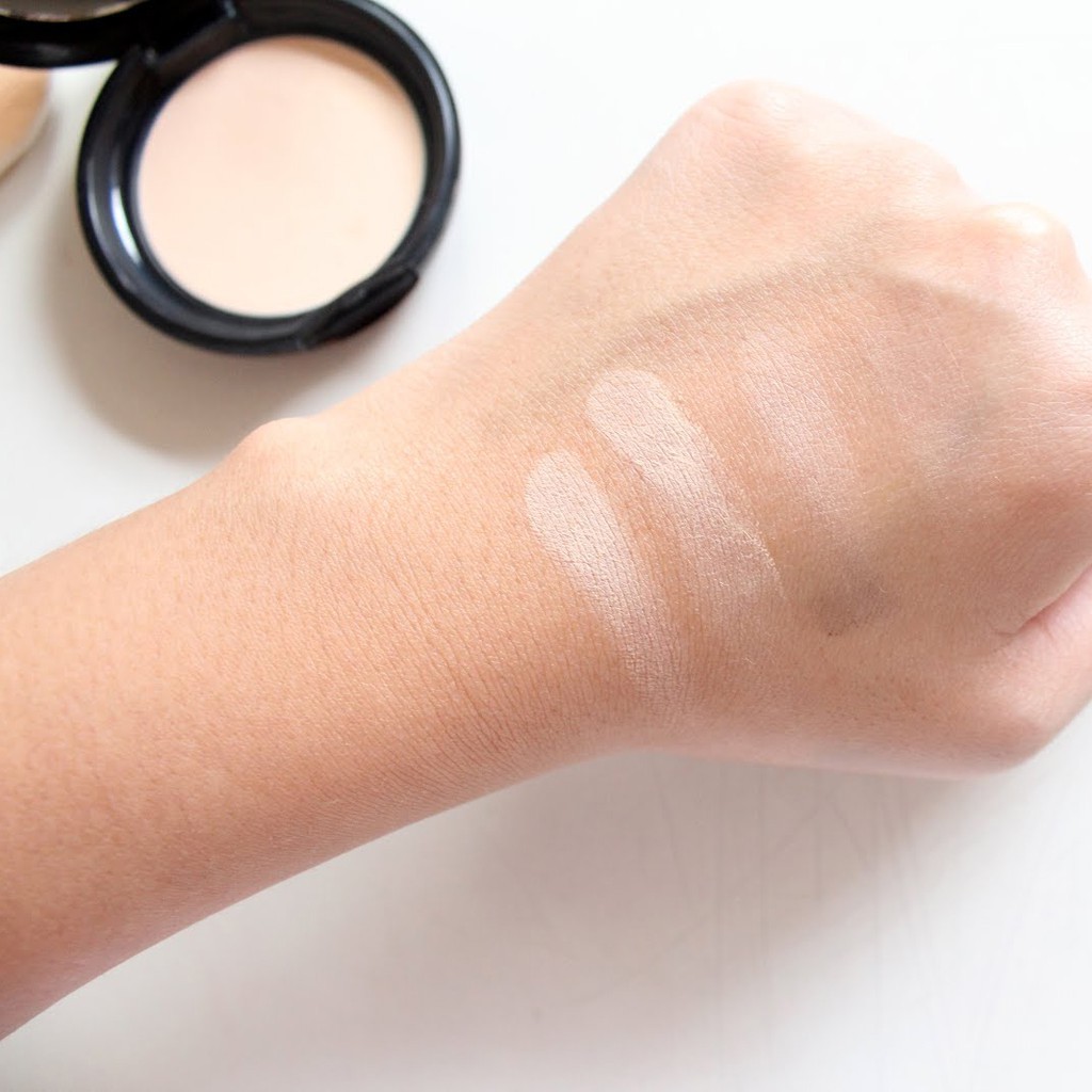 Phấn Phủ Che Phủ Lỗ Chân Lông Và Khuyết Điểm Eglips Blur Powder Pact