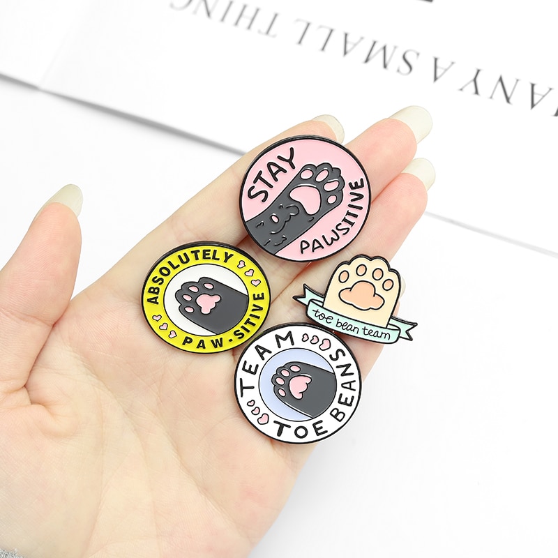 Ghim cài áo QIHE JEWELRY Hình Dấu Chân Mèo Dễ Thương
