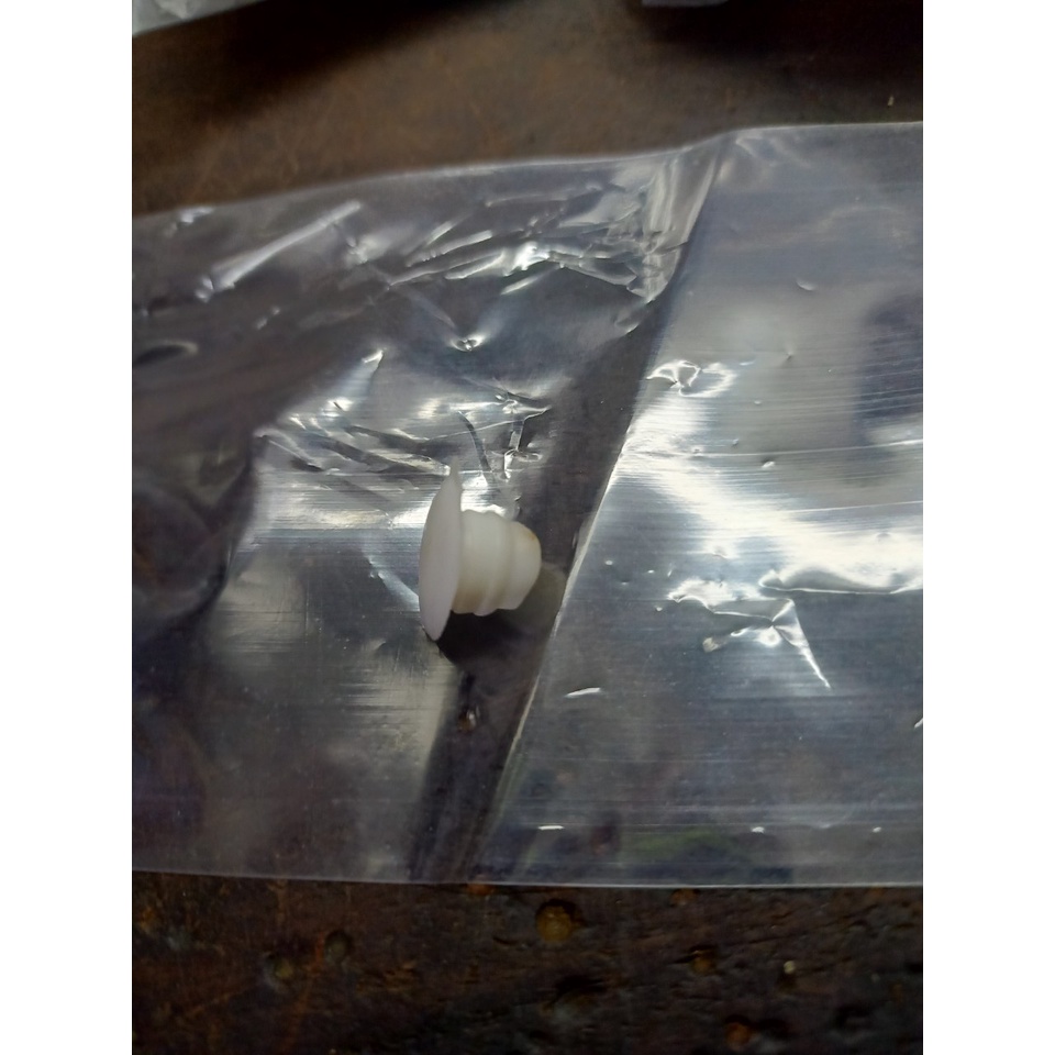 NÚT NHÉT CỬA NHÔM, NÚT NHÉT CỬA NHÔM TRẮNG (50 CÁI)