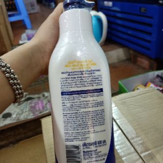 Kem dưỡng ẩm trắng da Nivea 350ml Thái lan