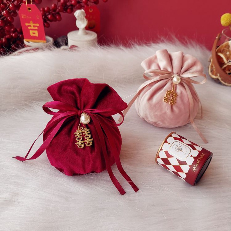 Túi đựng kẹo bằng vải nhung nhỏ trang trí cho đám cưới dễ thương