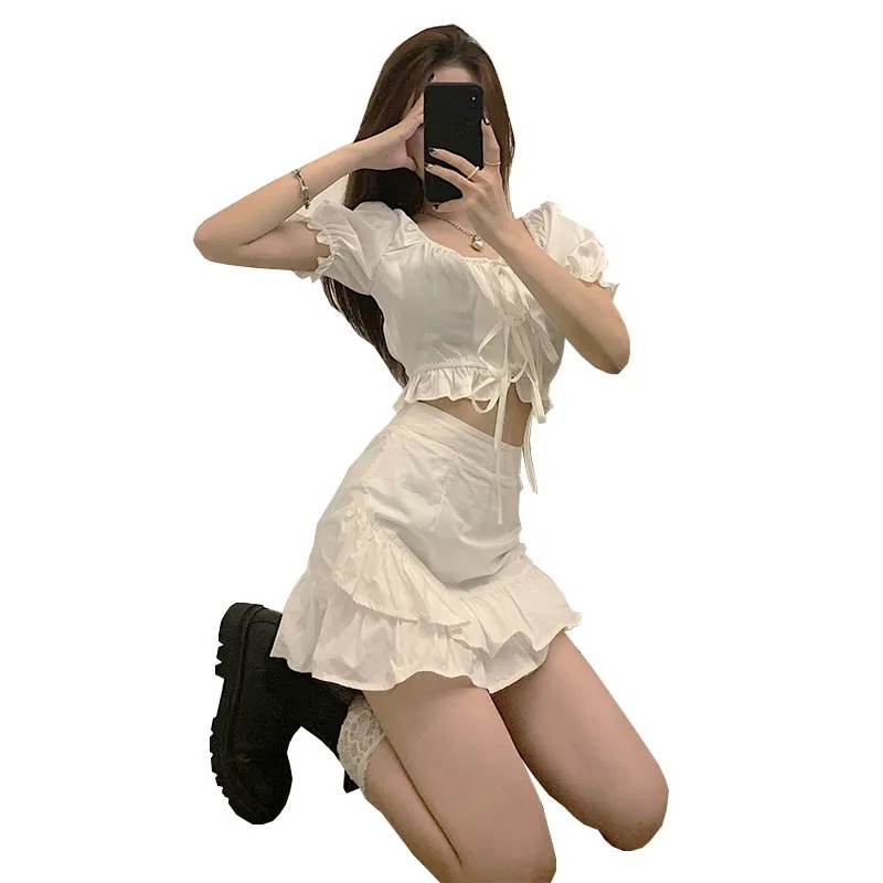 Set áo thun crop top + chân váy Perty xếp li phong cách Hàn Quốc thời trang cho nữ