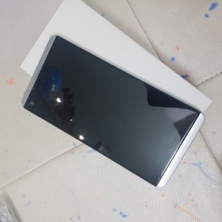 LG V20
