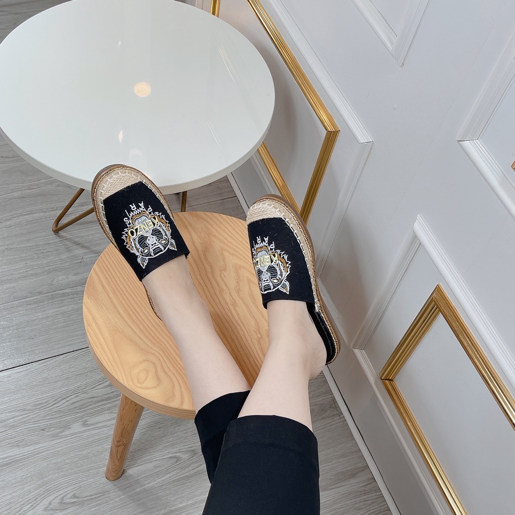 Giày sục cói hình đầu hổ chữ x đen kẻ nữ độn đế giày sục nữ mẫu mới