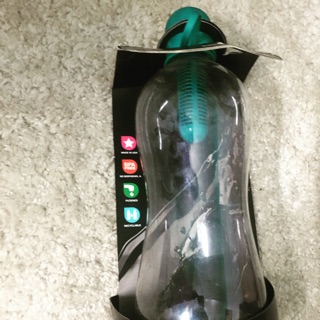 Lọc nước chai nhựa Bobble - 710ml