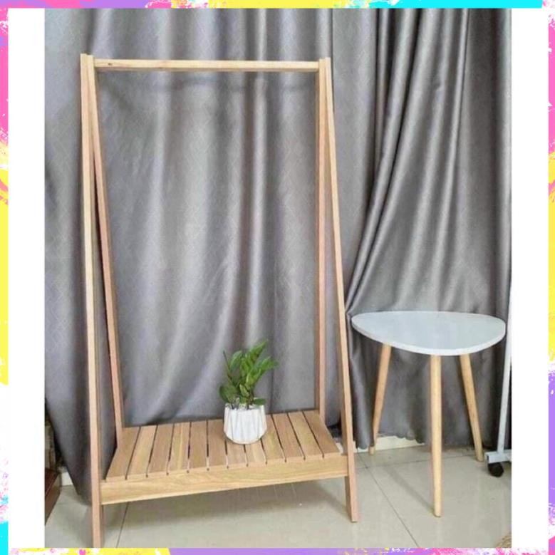 Kệ treo quần áo, giá treo hình chữ A. Phong cách đơn giản vô cùng tiện lợi .
