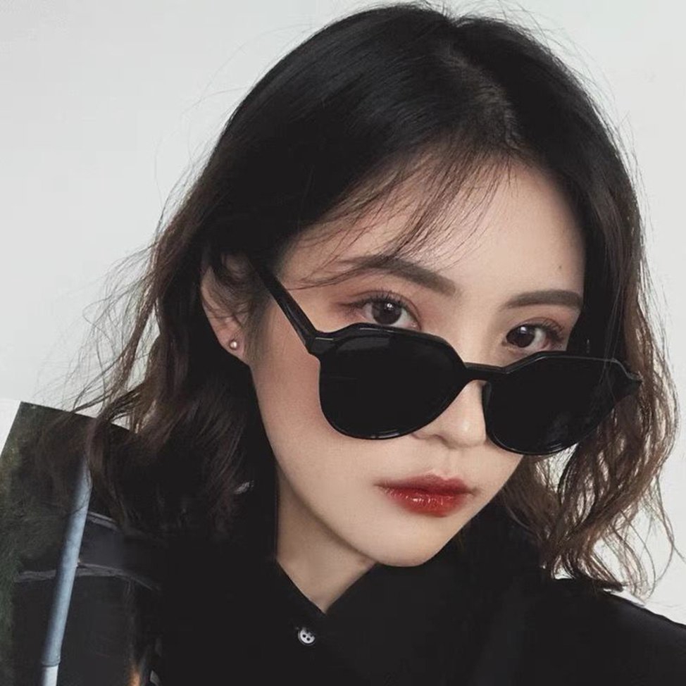 Kính Mát Gọng Lớn Kiểu Hàn Quốc Độc Đáo Cho Nam Nữ