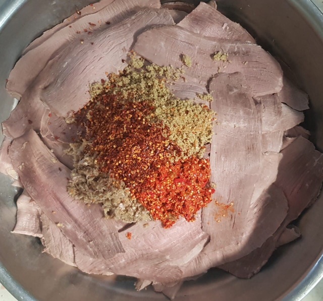 5 lạng  khô heo giả bò loại 1 dai ngon