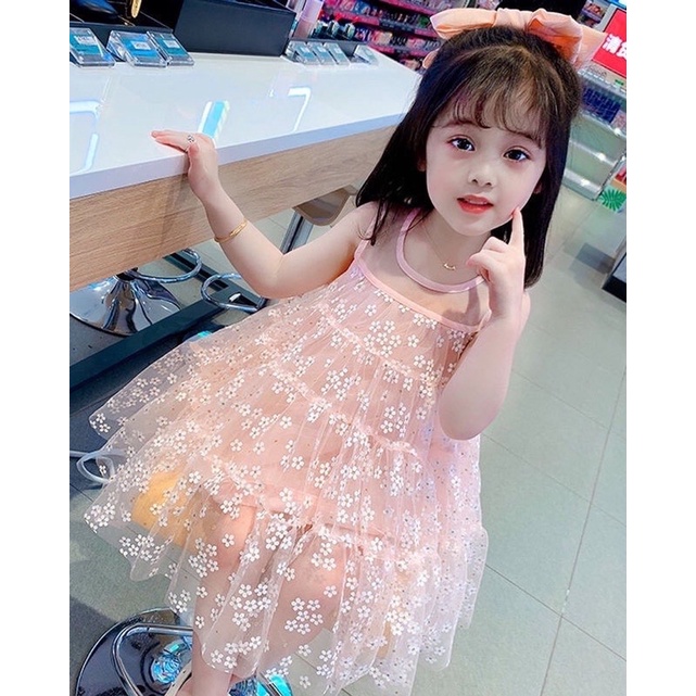 ĐẦM REN DỊU DÀNG BÉ GAI