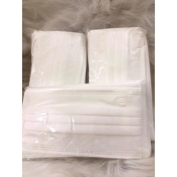 Khẩu trang y tế 4 lớp màu xám ,trắng Duy Quân dày dặn , chất lượng