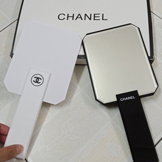 Gương Cầm Tay Công Chúa