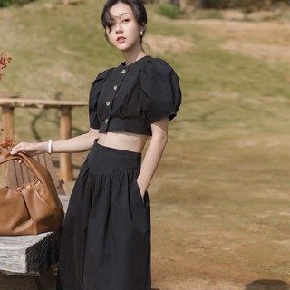 Set Áo Croptop Tay Bồng Với Quần Ống Rộng Sang Trọng