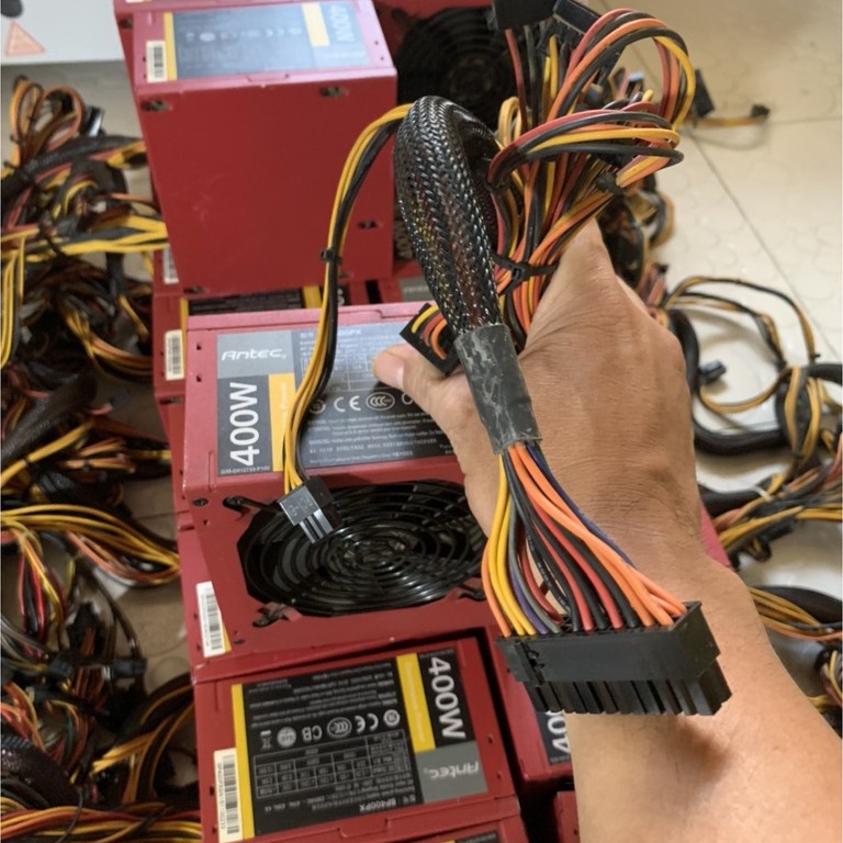 UPS N Guồn 400W Công Xuất Thật Hiệu Antec màu đỏ  Dây Dài - Vi Tính Bắc Hải