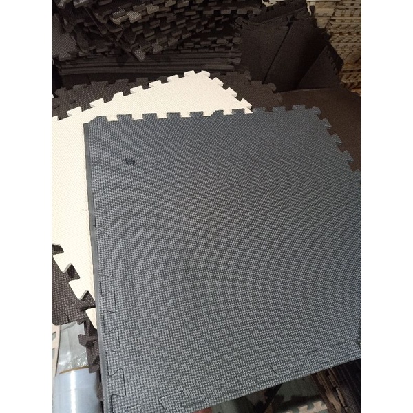Xốp lót sàn 60x60cm ko hôi hàng thanh lý lỗi - ko chọn màu