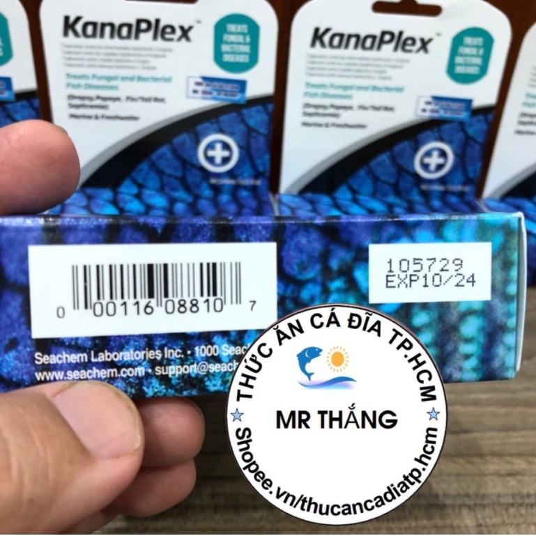 Bột Seachem Kanaplex : Điều trị bệnh nấm và vi khuẩn cho cá và dễ dàng hấp thụ qua da và mang cá.