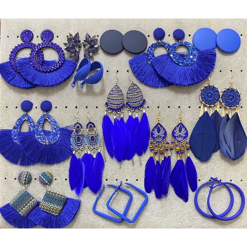 Khuyên tai màu xanh coban nổi bật , phù hợp đi biển, phong các bohemian, retro....