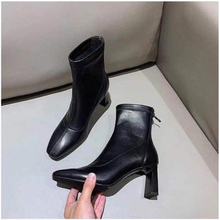 BOOTS DA MỀM KHOÁ SAU | Đen, nâu