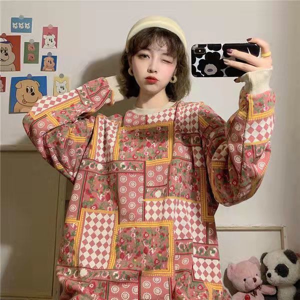 Áo khoác sweater dáng rộng in họa tiết graffiti kiểu Nhật Hàn thời trang thu đông 2021 cho nữ | BigBuy360 - bigbuy360.vn