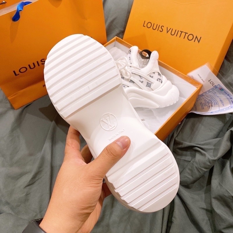 GIÀY LV TRẮNG CHỮ ĐẬM CAO CẤP 1:1 (FULL BOX +FREE SHIP) | BigBuy360 - bigbuy360.vn