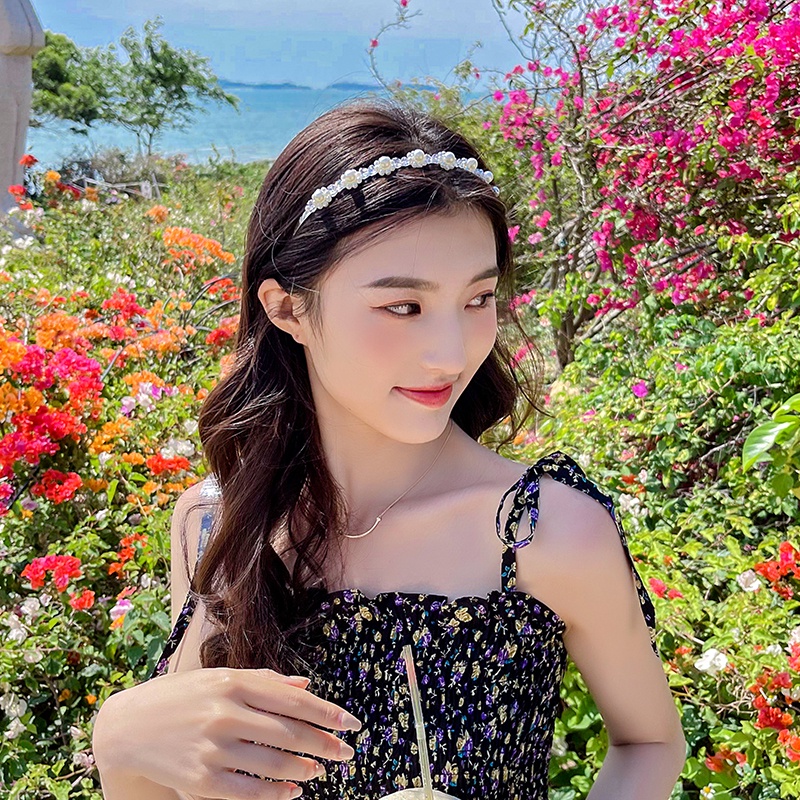 Cài tóc hình hoa đính ngọc trai giả thời trang