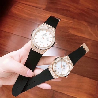 Đồng hồ nữ Hublot mặt tròn đính viền đá dây cao su thơm vani cao cấp DHN601 - Shop6906