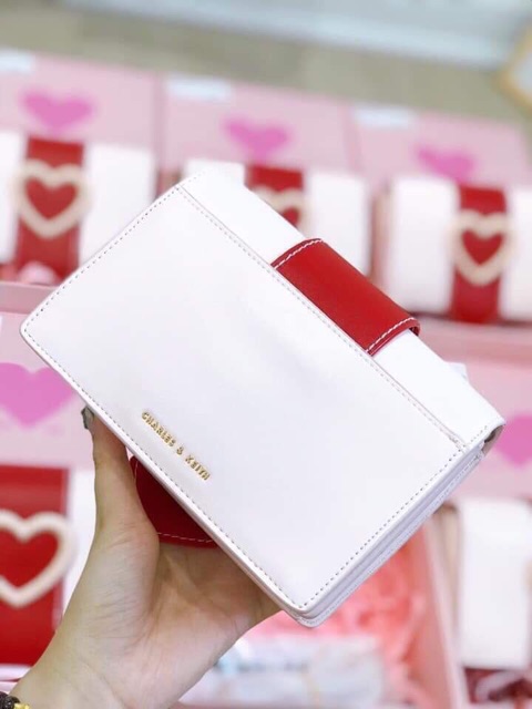 Túi cnk tim hàng đẹp