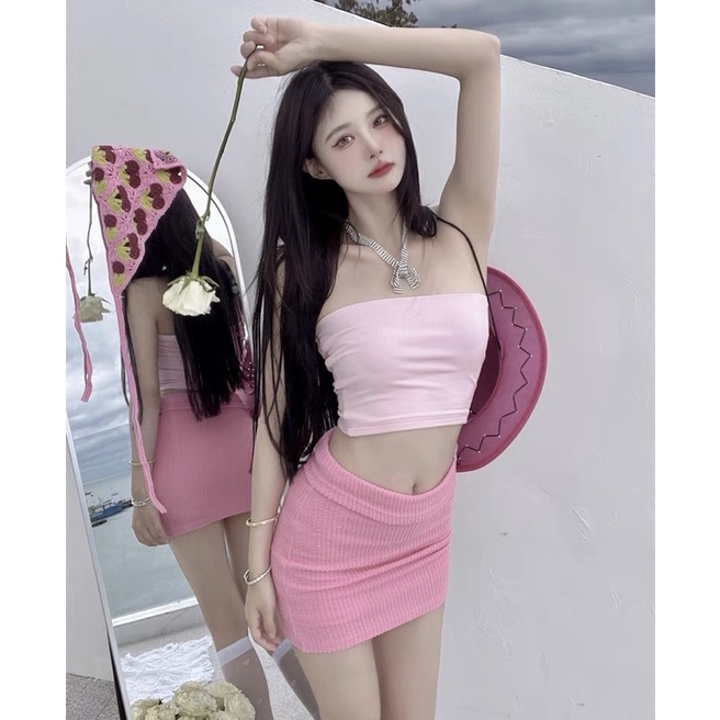 Áo ống croptop + chân váy Ulzzang