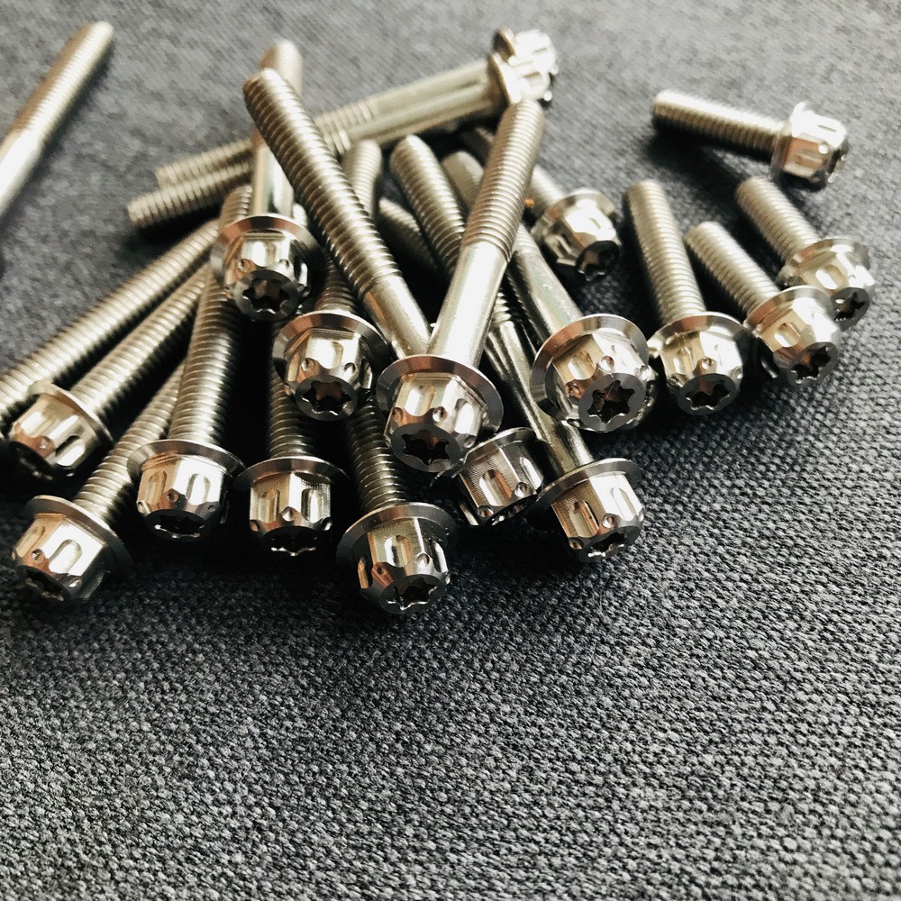 [TRANG TRÍ] Bộ ốc lốc máy INOX kiểu SALAYA gắn xe EXCITER 135 đời từ 2011 đến 2014