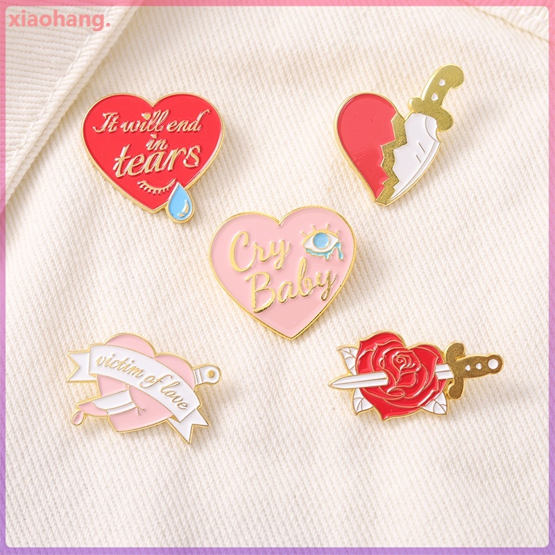 Huy hiệu cài áo hình trái tim hoạt hình xinh xắn